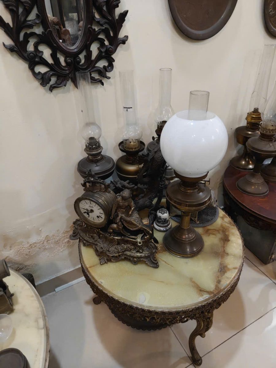 Thu Mua Đèn Cổ Tại TPHCM