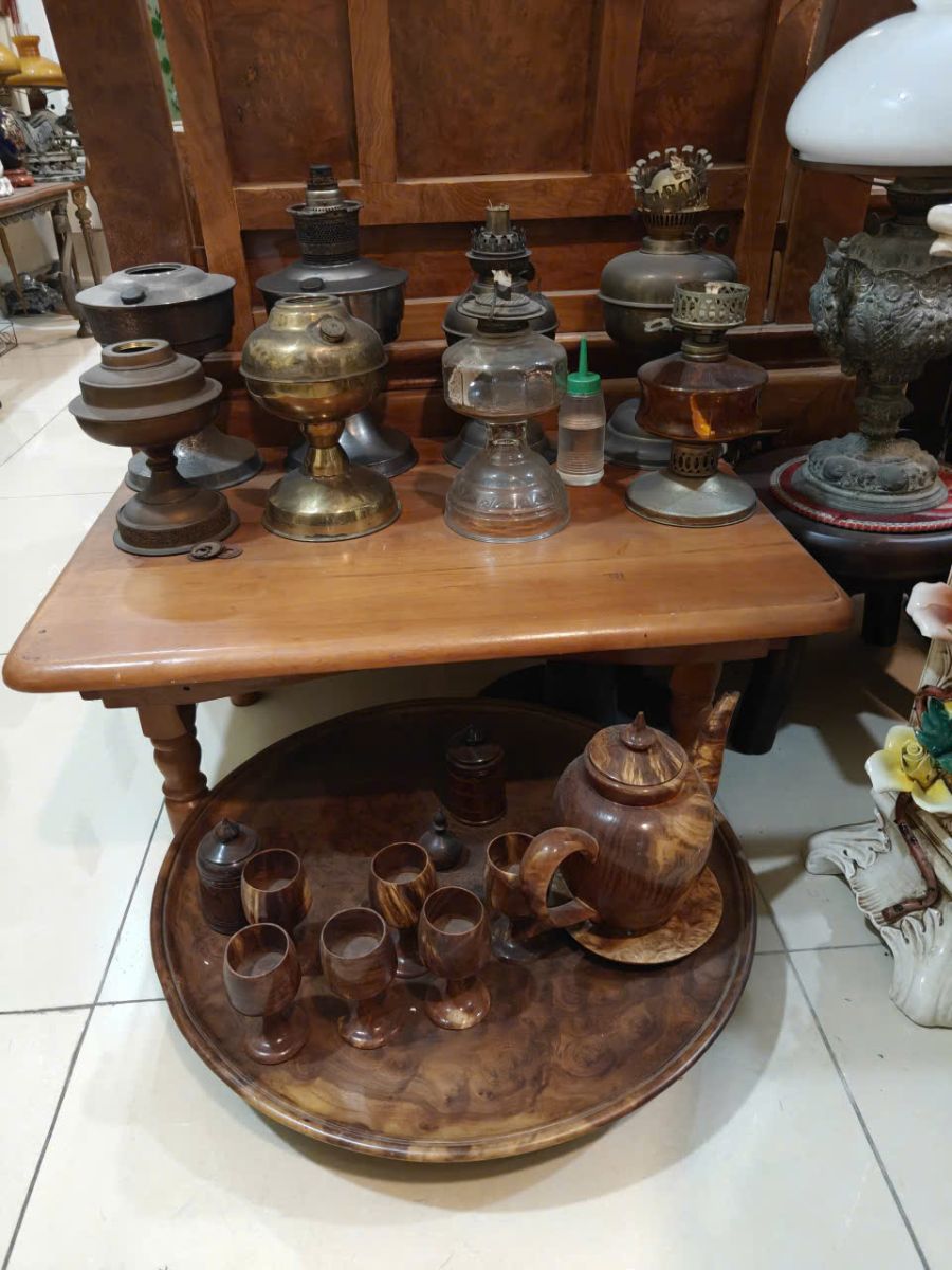 Thu mua các loại đèn dầu cổ xưa tại TPHCM