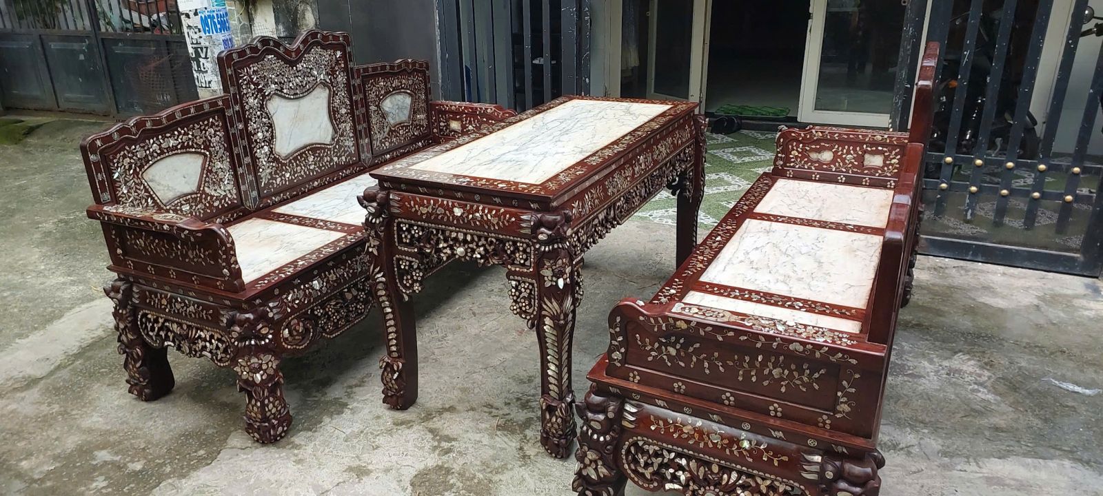 Những trăn trở khi tìm đơn vị thu mua đồ gỗ cũ giá cao tại Bến Cát