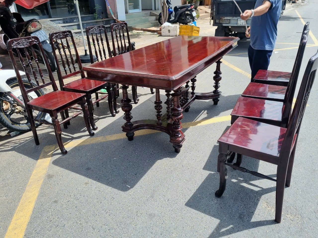 Thu mua đồ nội thất cũ giá cao: cửa hàng Tài Lê