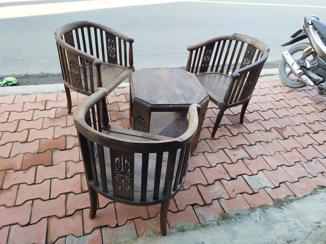 Quy trình thu mua đồ gỗ cũ tại nhà quận 5 của Tài Lê