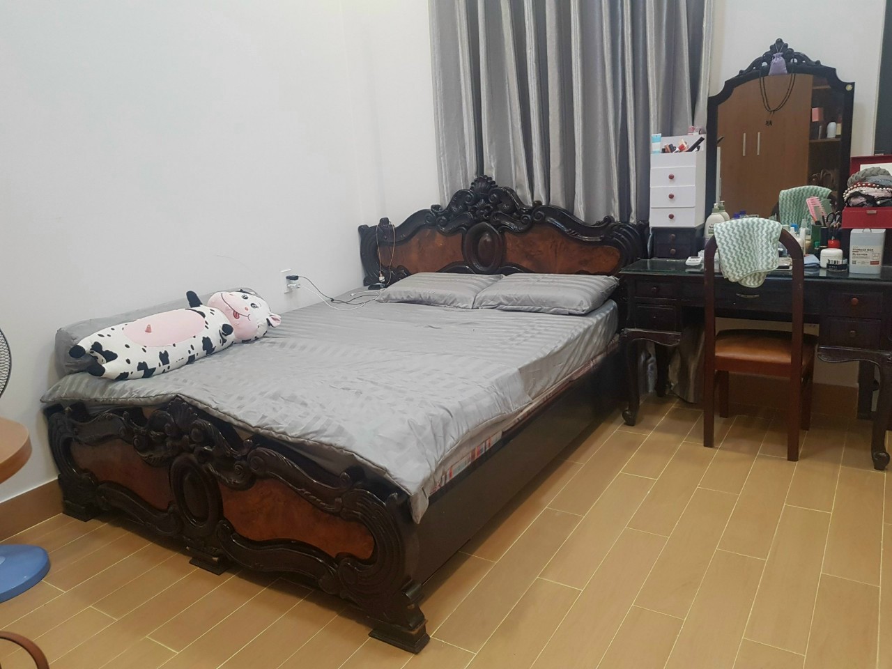 Khu vực thanh lý đồ cũ nhà hàng, khách sạn quận 7 của cửa hàng Tài Lê