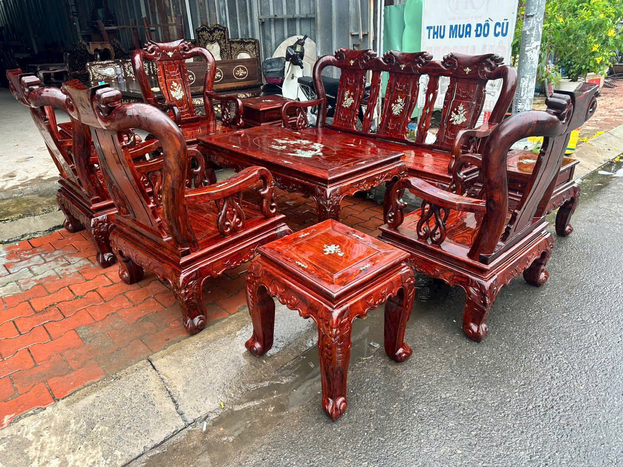 Ưu điểm của dịch vụ thu mua bàn ghế gỗ cũ tại Gò Vấp của Tài Lê