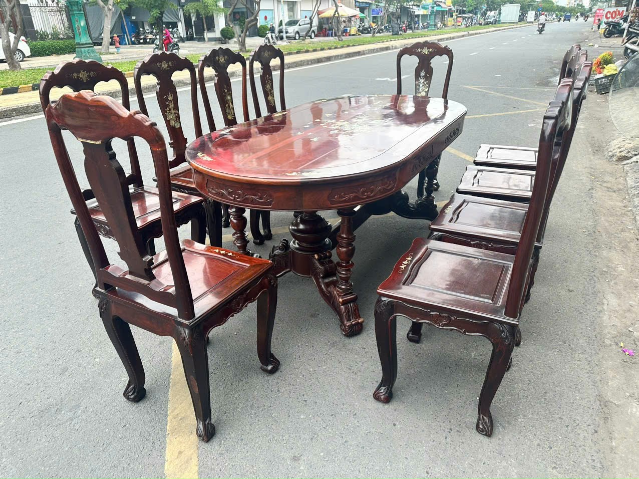Thu mua bàn ghế gỗ cũ tại Gò Vấp: Cửa hàng Tài Lê