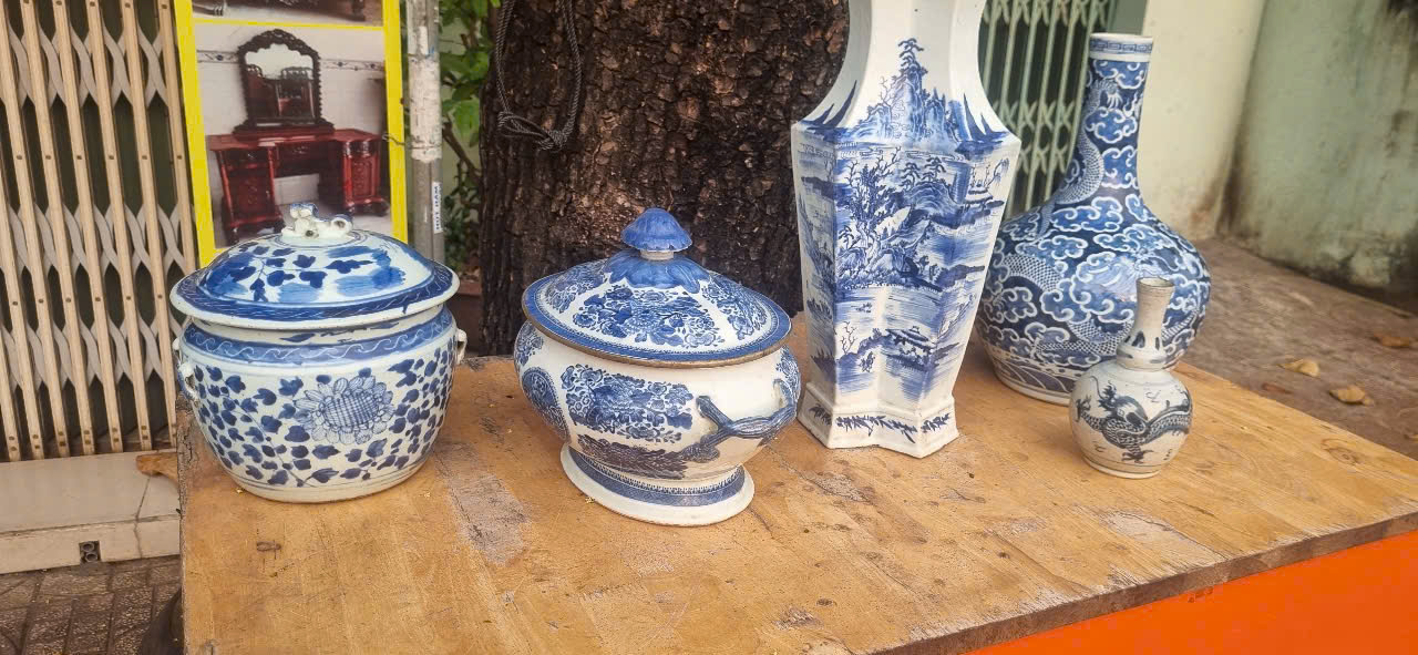 Dịch vụ thu mua choé sứ cổ giá cao tại TP HCM