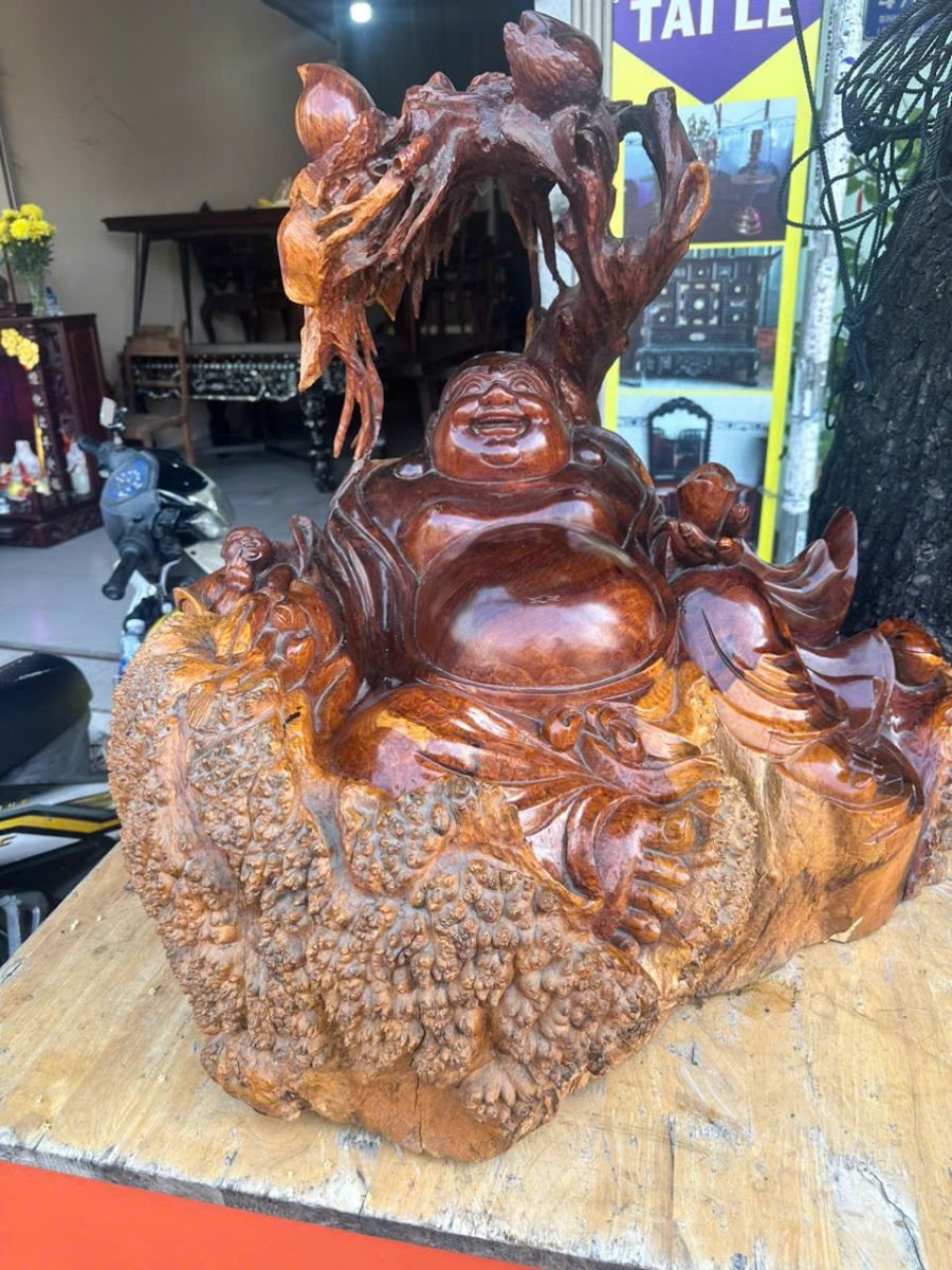 Thu mua tượng gỗ cũ Tài Lê- Giá cả minh bạch, thanh toán nhanh chóng 