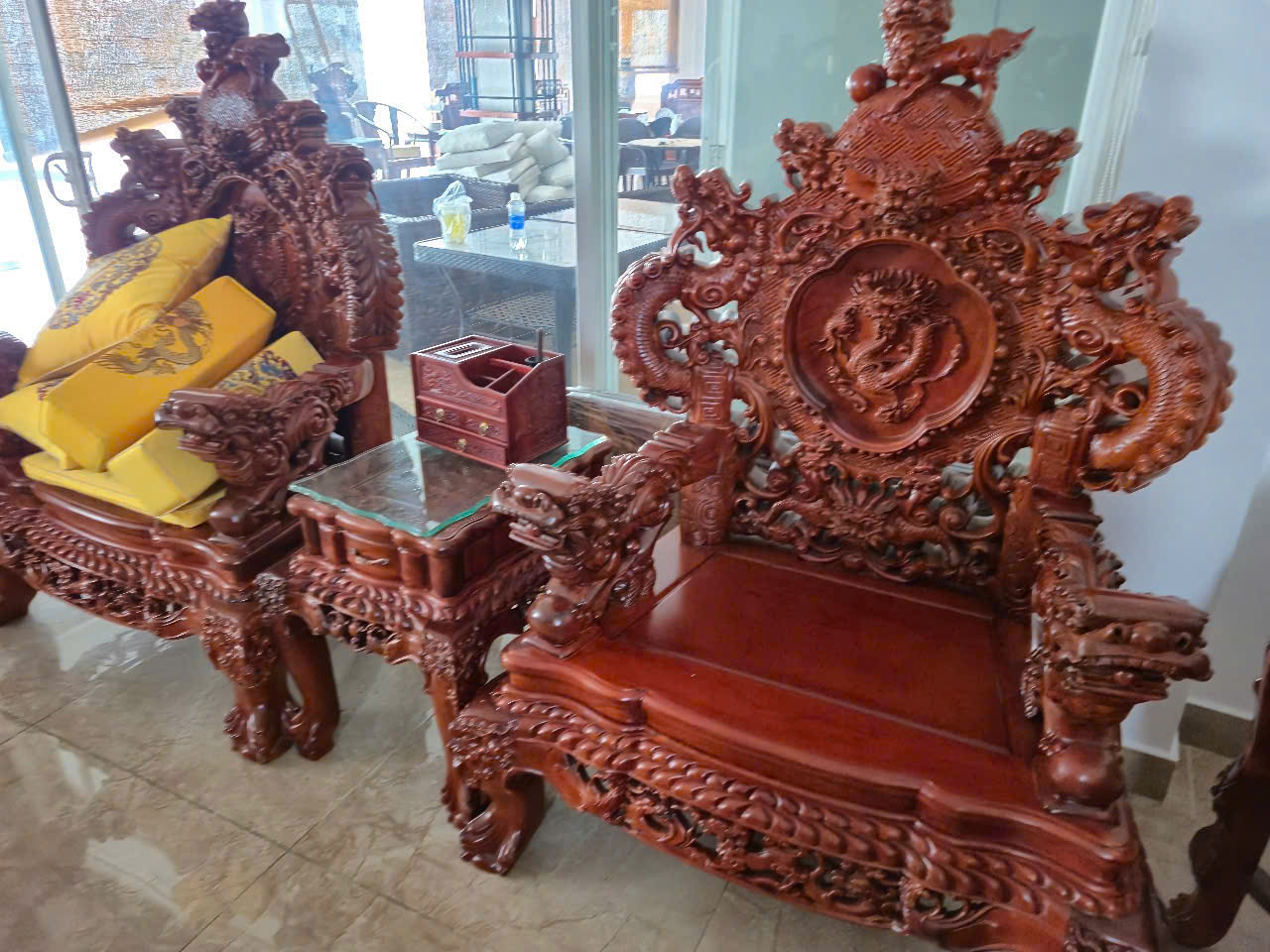 Nhận thu mua đồ gỗ cũ tại Hóc Môn