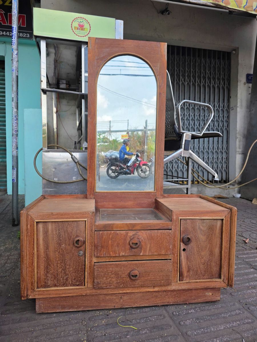 Thu mua tủ gỗ cũ TPHCM