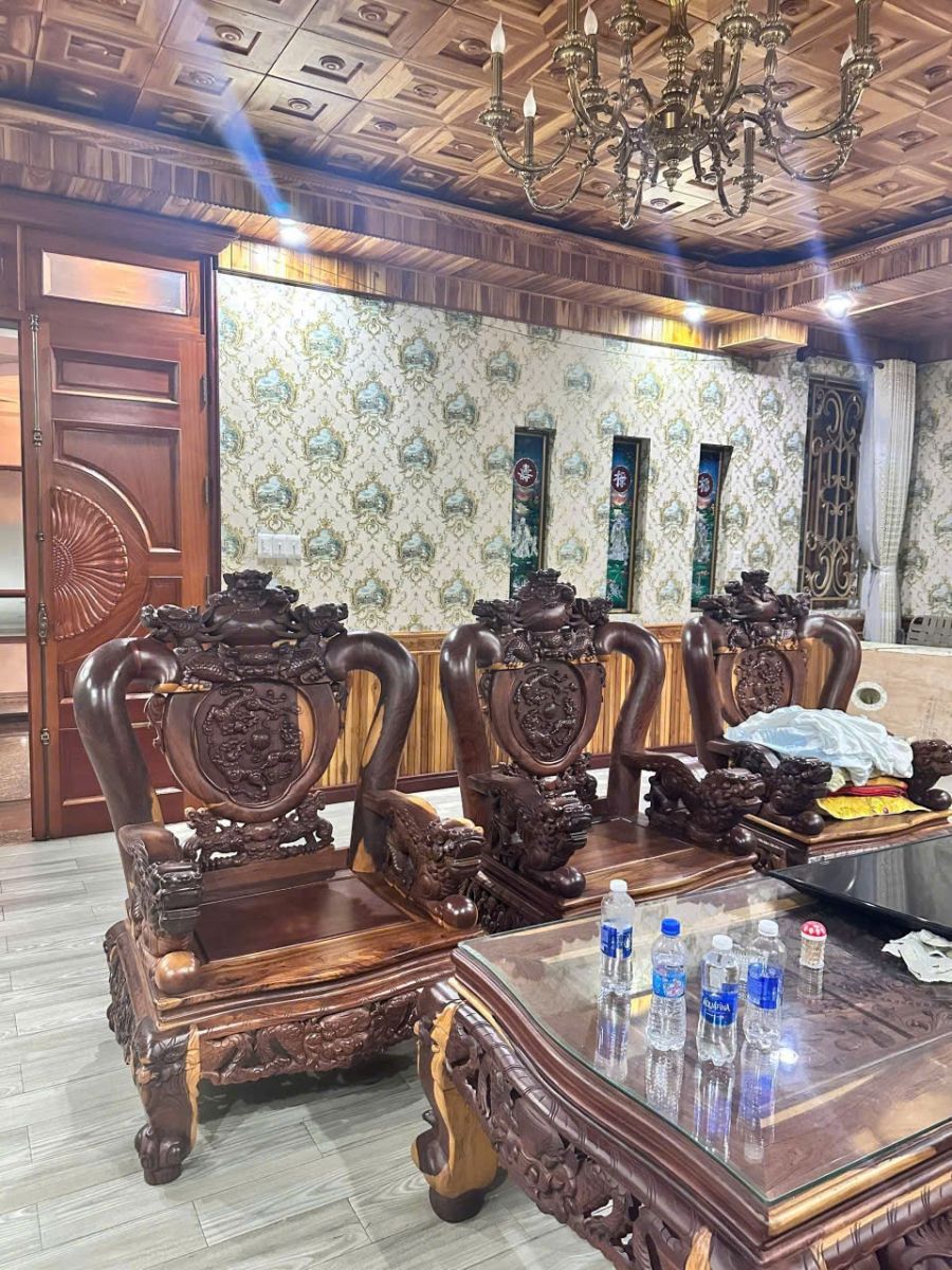 Thu mua trọn gói đồ gỗ cũ văn phòng, nhà hàng, khách sạn tại Vũng Tàu
