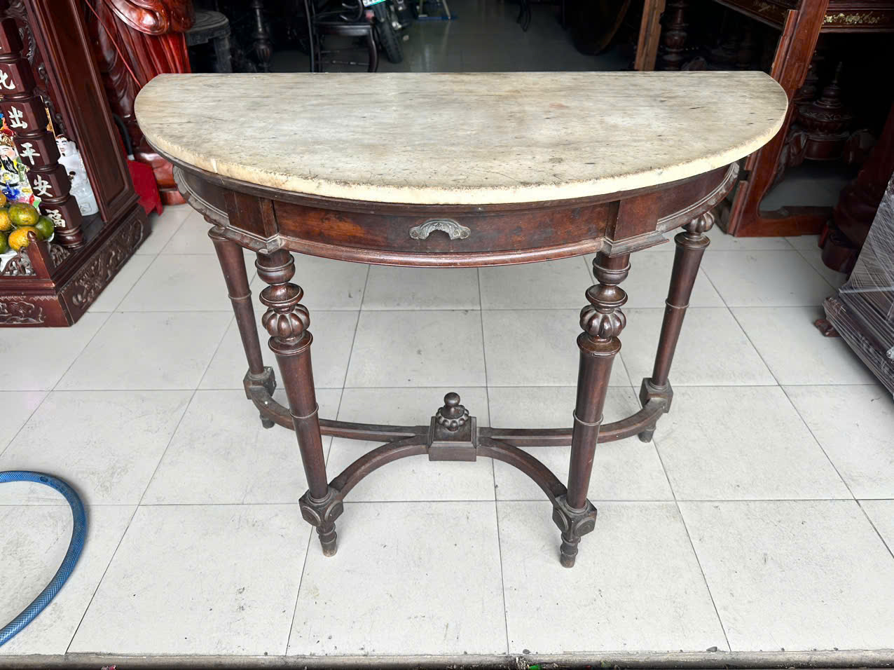 Đồ gỗ cũ có độ bền vượt trội