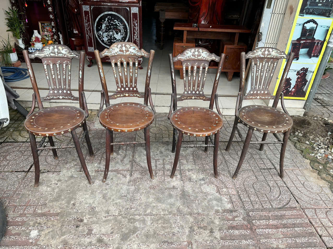 Dịch vụ thu mua bàn ghế gỗ cũ phường An Đông