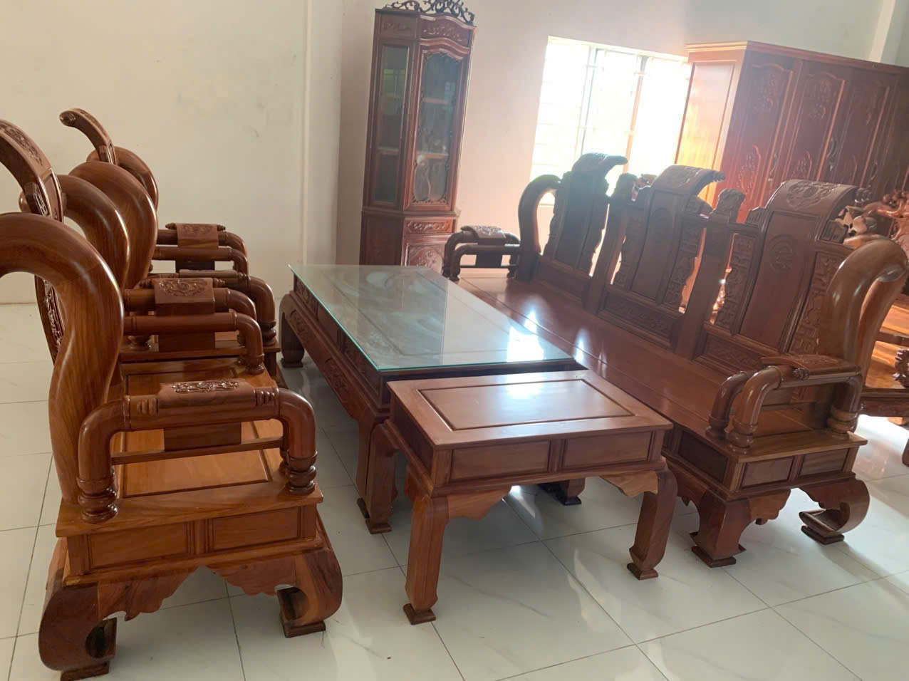 Giá thu mua bàn ghế cũ Gò Vấp của Tài Lê