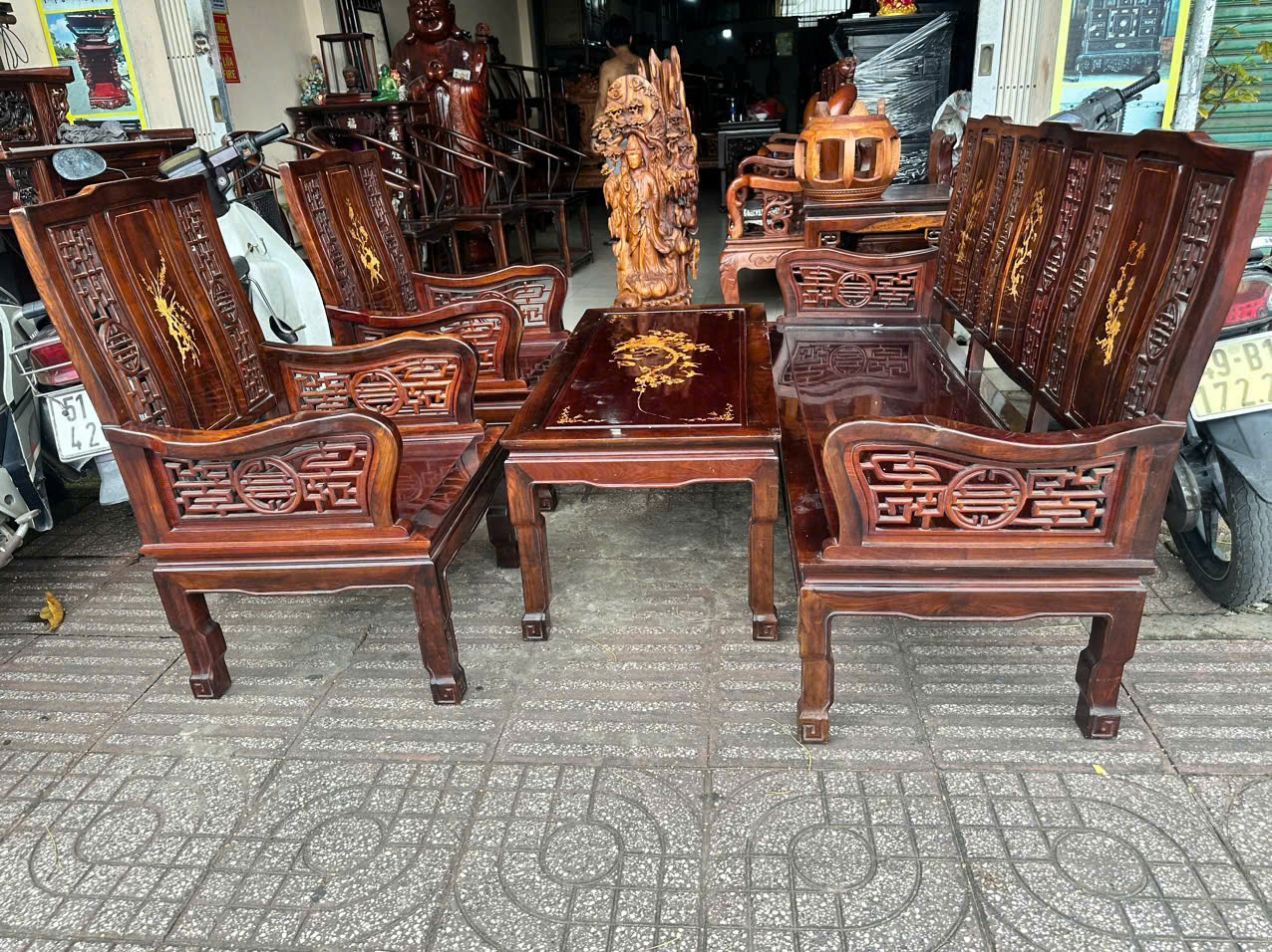 Tổng quan về dịch vụ thu mua đồ gỗ cũ Tân An Long An của Đồ cũ Tài Lê