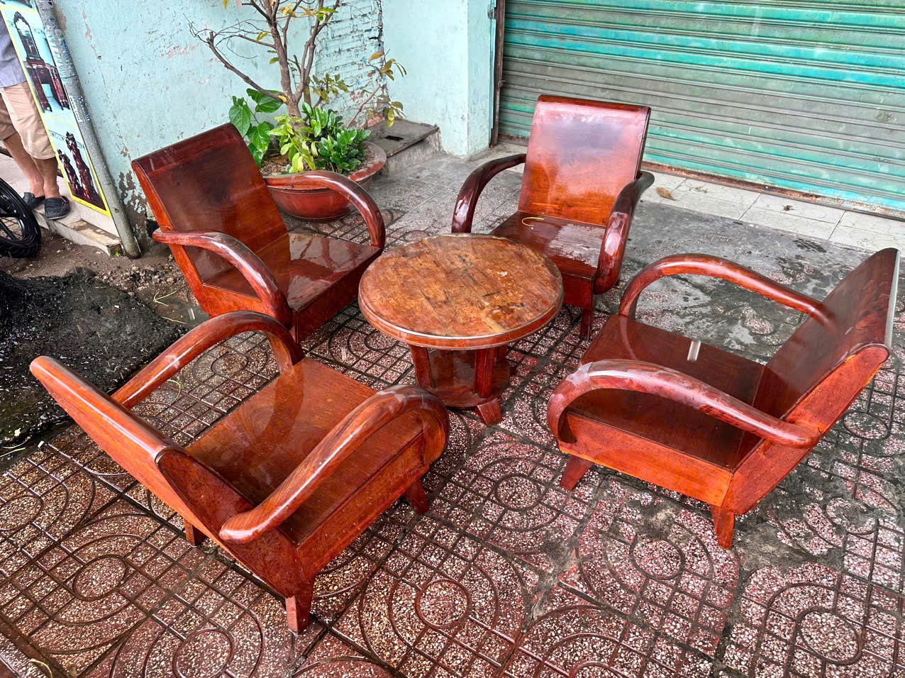 Các loại nội thất gỗ cũ gia đình mà Tài Lê thu mua hiện nay