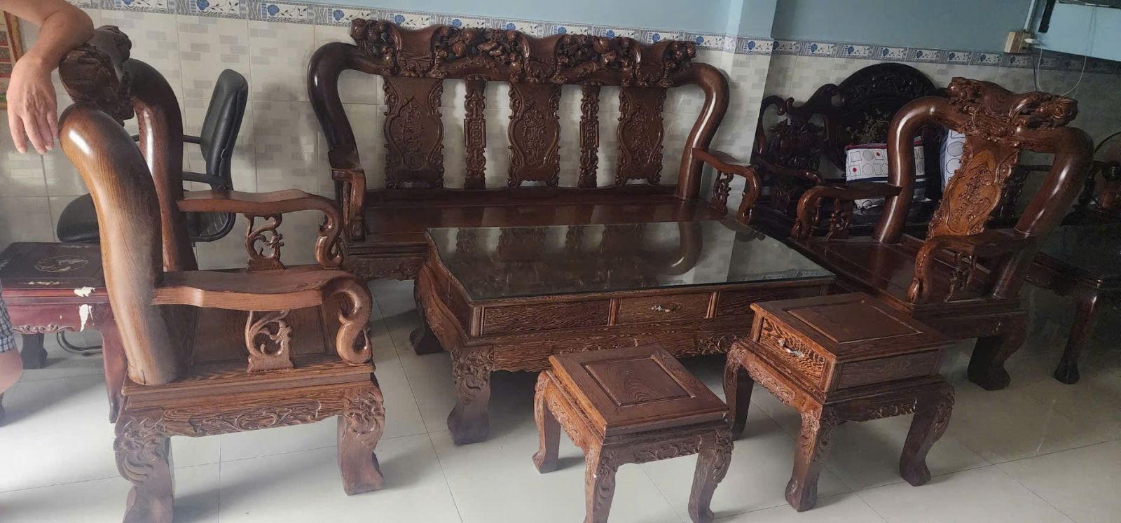 Thu mua đồ gỗ gia đình cũ tại TPHCM là gì?
