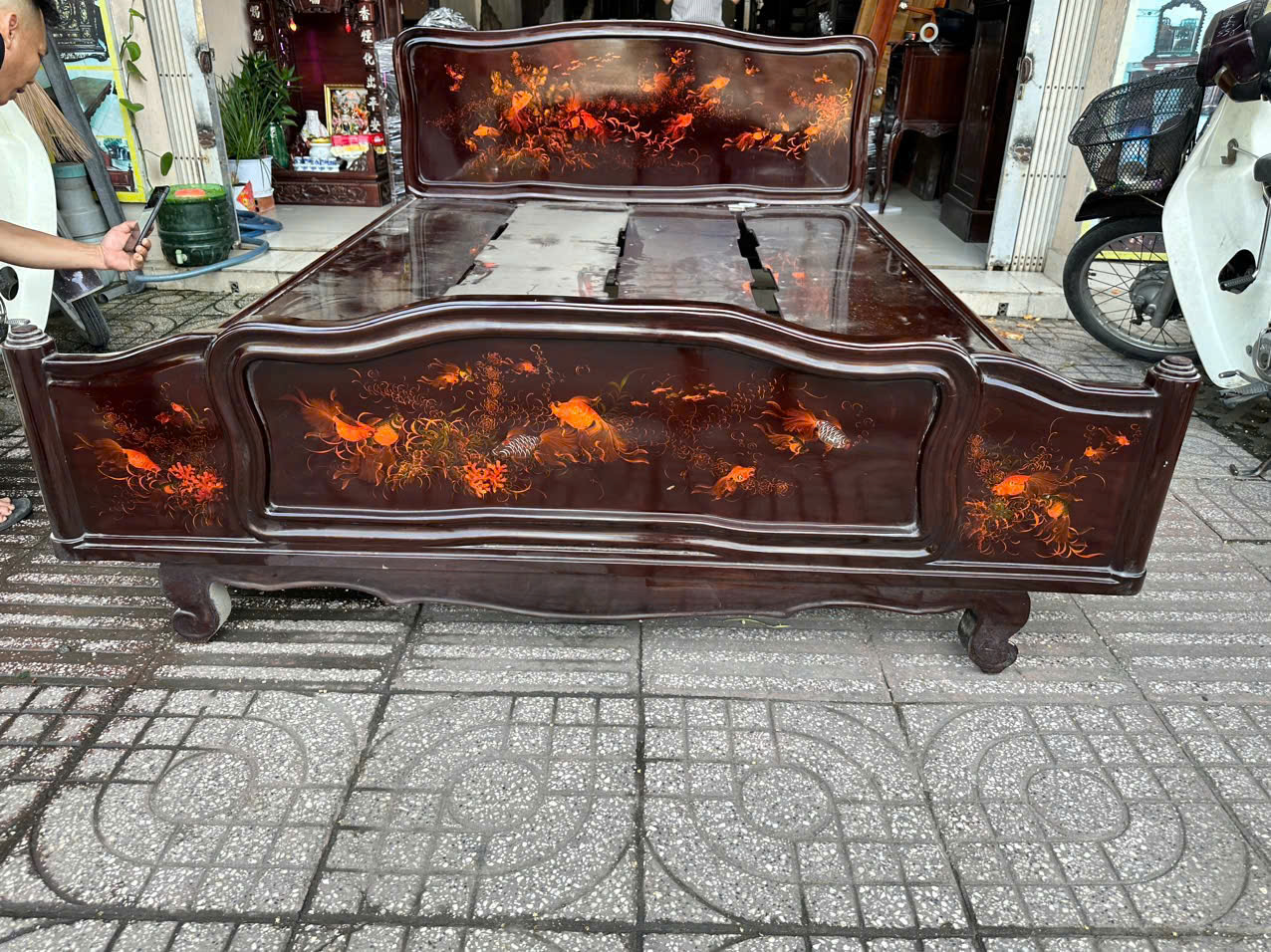 Thu mua đồ gỗ cũ ở đâu uy tín?