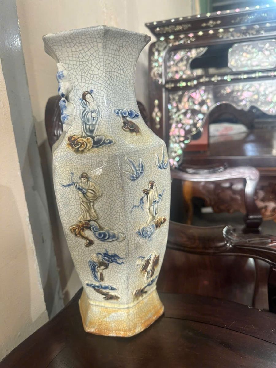 Cửa hàng mua đồ cũ tại nhà Bình Chánh