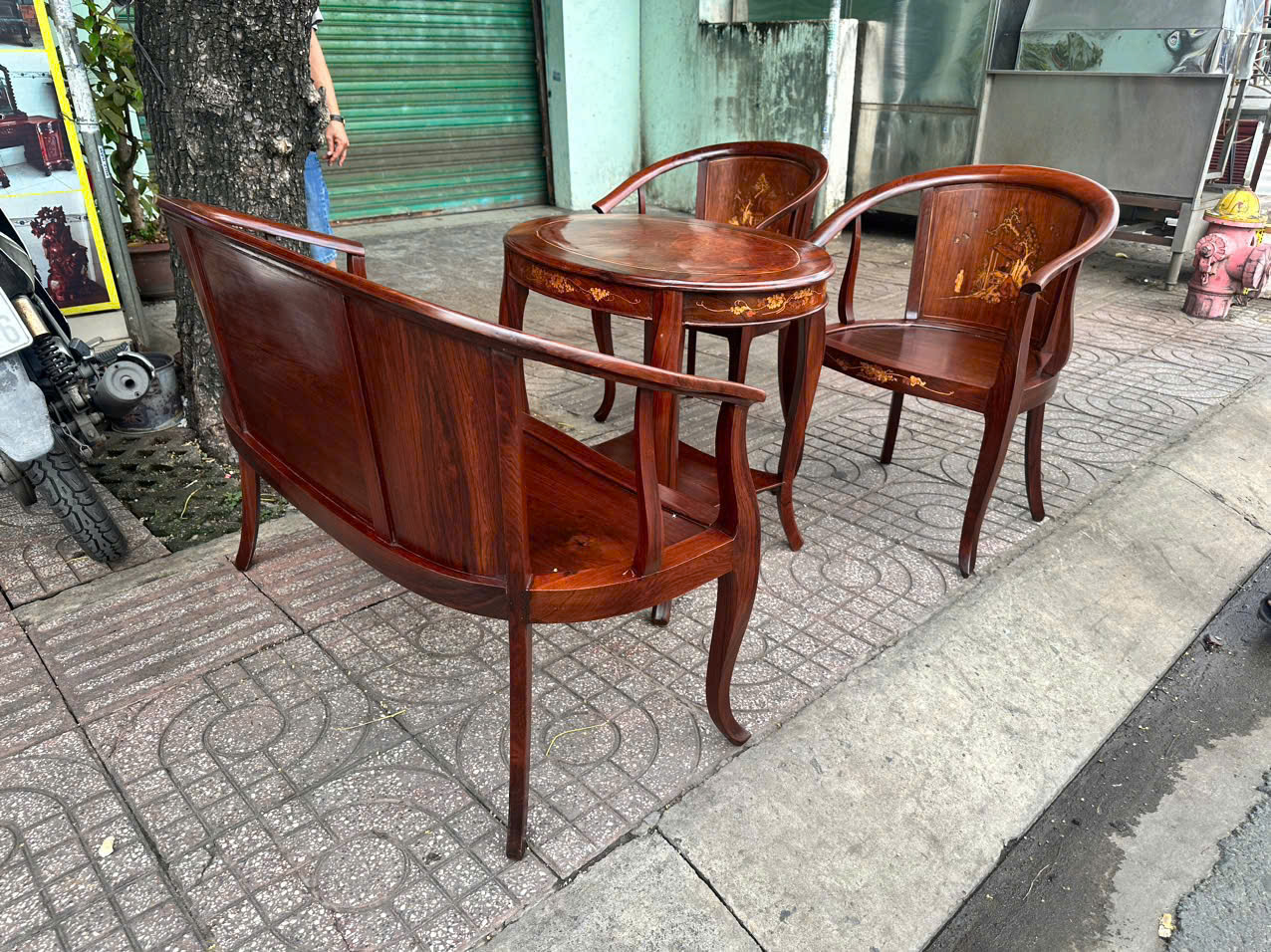 Thu mua bộ bàn ghế gỗ tròn: thu mua bàn ghế gỗ cũ tại Thủ Đức