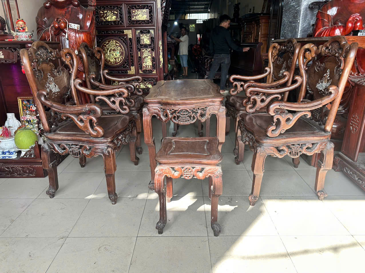 Thu mua bàn ghế gỗ cũ, phản gỗ, giường gỗ cũ Bình Tân: Đồ cũ Tài Lê