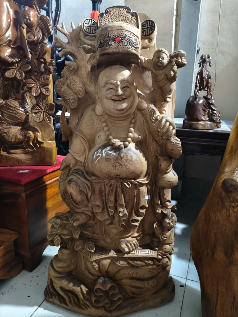 Thanh lý tượng gỗ cũ tại Thủ Đức