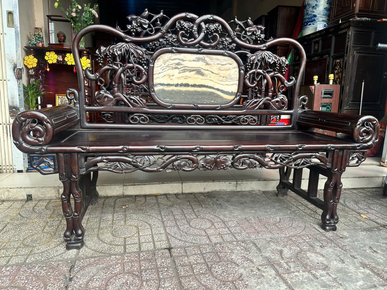 Lý do nên chọn dịch vụ thanh lý đồ cũ nhà hàng, khách sạn quận 7 của Tài Lê