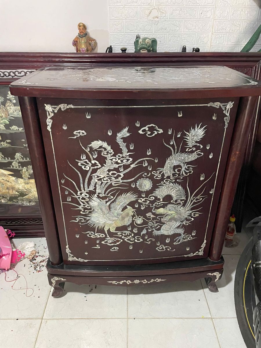 Thu mua tủ thờ cũ tại nhà quận 11- Thu mua đồ cũ Tài Lê