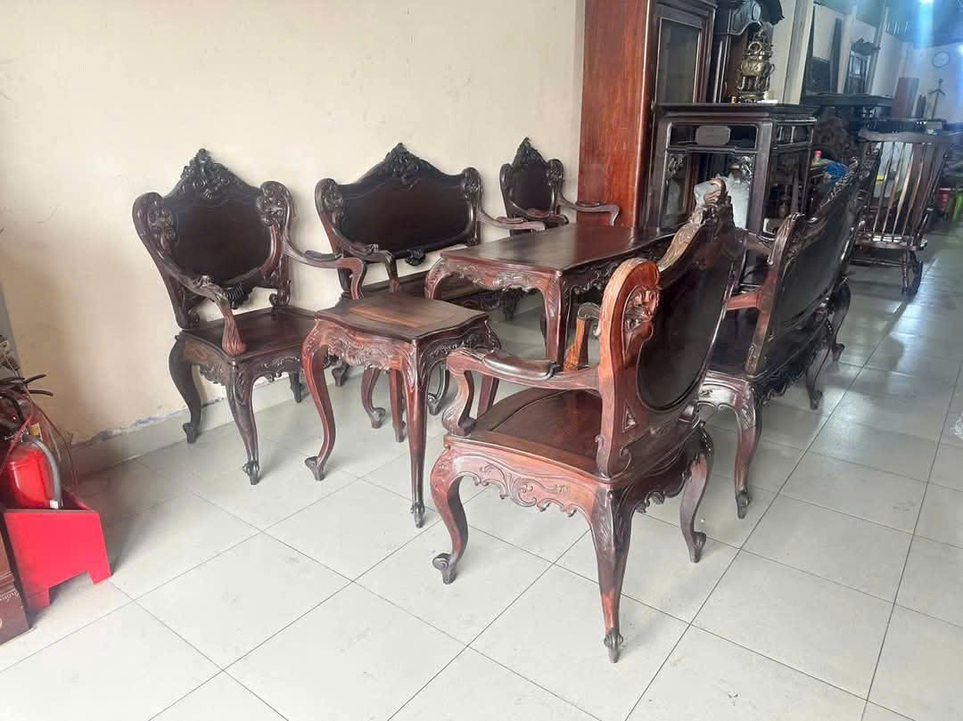 Thu mua bàn ghế cũ quận 5