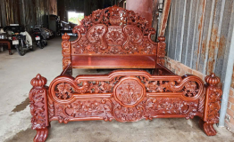 GIƯÒNG GÕ ĐỎ NỮ HOÀNG