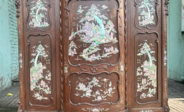 TỦ THỜ LOUIS