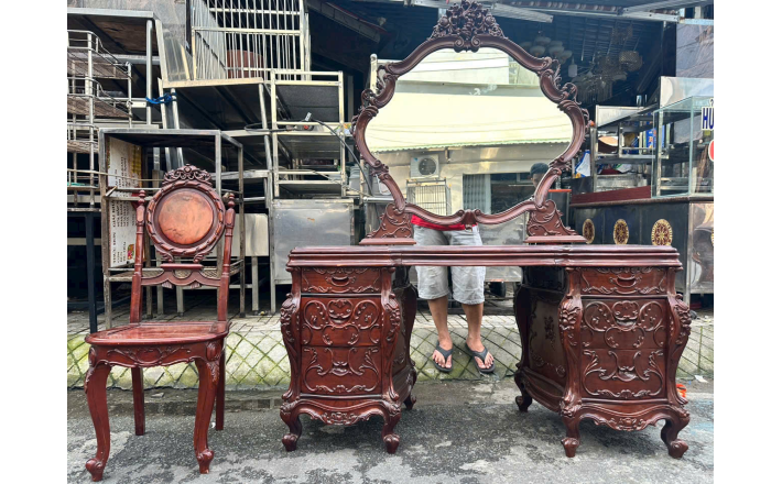 BÀN TRANG ĐIỂM GỖ TRẠM HOA LÁ TÂY
