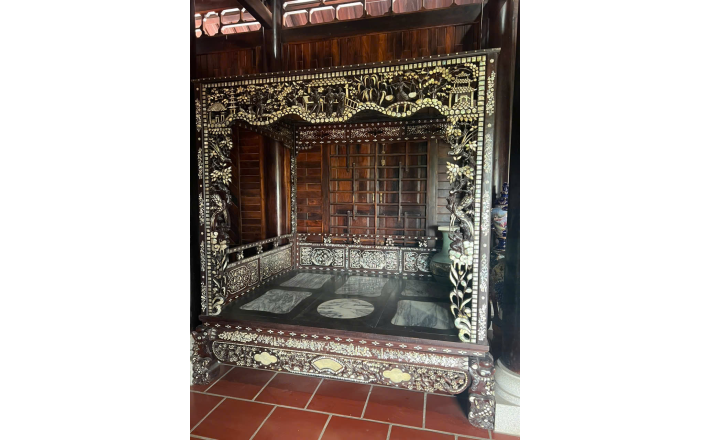 GIƯỜNG LONG SÀNG