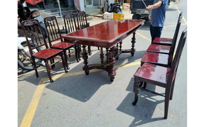 BỘ BÀN ĂN CHỮ C