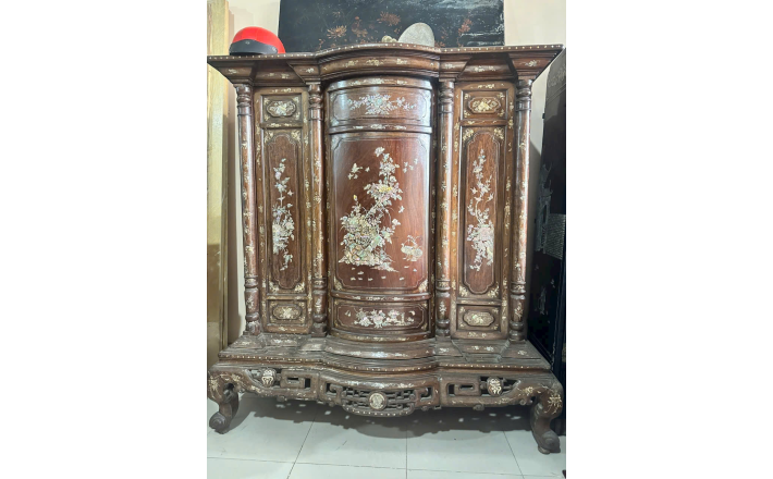 TỦ THỜ GÕ MẬT XƯA CẨN ỐC