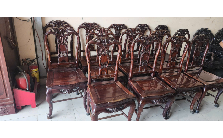 Ghế gỗ trắc trúc nho