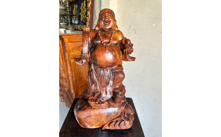 Tượng Phật Di Lặc đứng